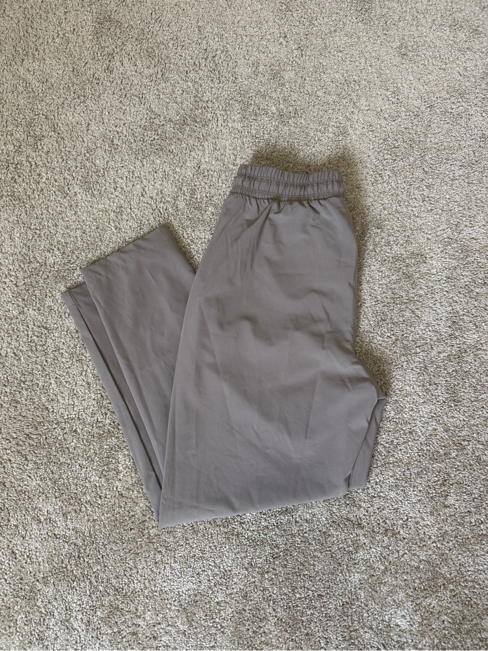 all in motion Women's Cropped Elastic-Waist Pants in Taupe